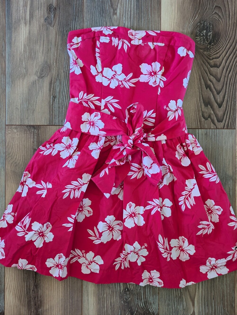 Hollister Red & White Hawaiian Floral Sleeveless Tube Top Tie Front Mini Dress